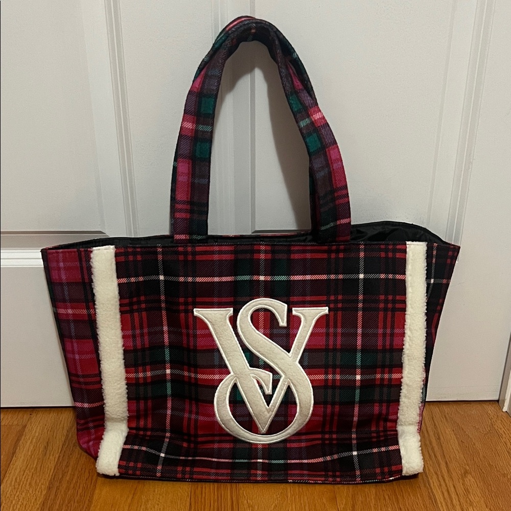 Victoria’s Secret Tote Holiday Travel Bag